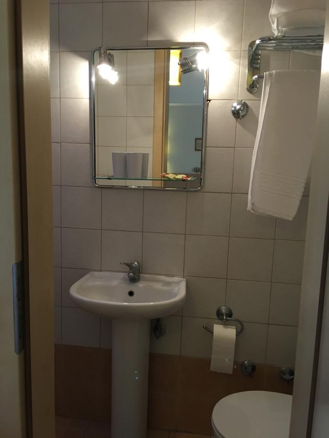 Hotel Orestion カストリア エクステリア 写真