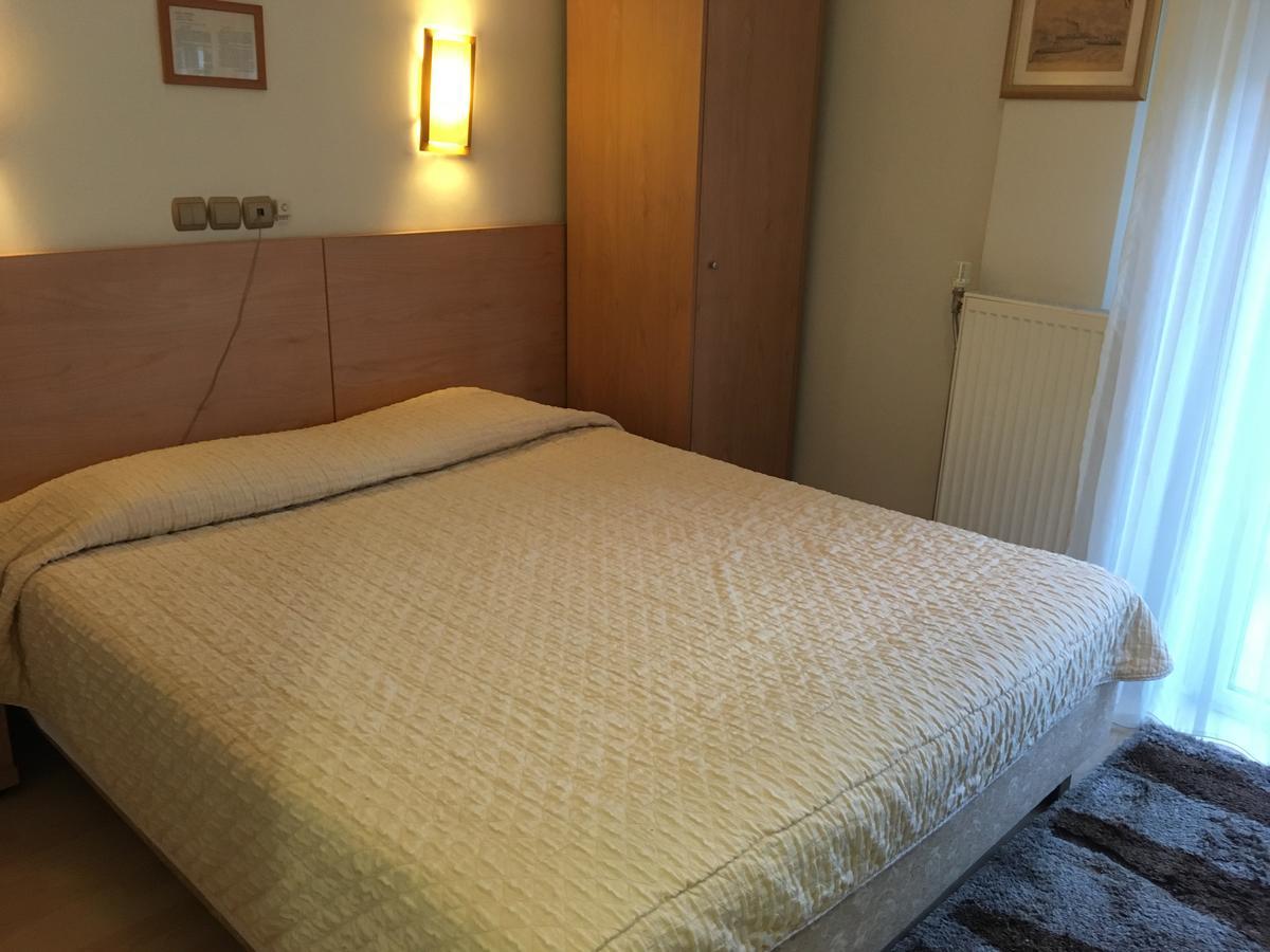 Hotel Orestion カストリア エクステリア 写真